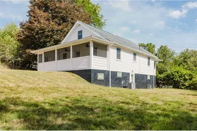 104 Plum Street, Weirton, WV 26062 - Photo 5