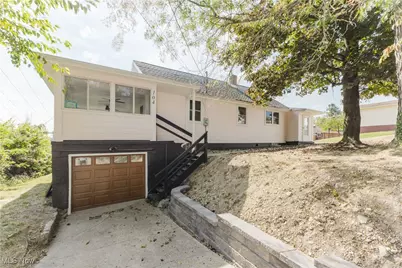 104 Plum Street, Weirton, WV 26062 - Photo 9