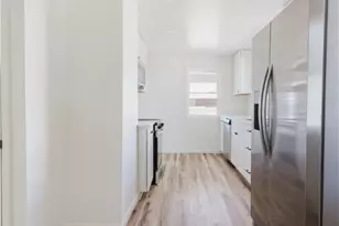 104 Plum St, Weirton, WV 26062 - Photo 33