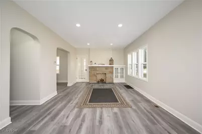 687 Moreley Avenue, Akron, OH 44320 - Photo 3