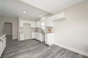 687 Moreley Ave, Akron, OH 44320 - Photo 13