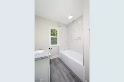 687 Moreley Avenue, Akron, OH 44320 - Photo 23