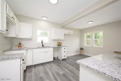 687 Moreley Avenue, Akron, OH 44320 - Photo 11