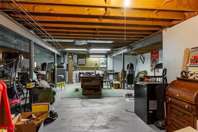 990 Westport Drive, Youngstown, OH 44511 - Photo 25