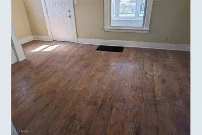 2357 19th Street SW, Akron, OH 44314 - Photo 3