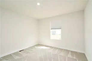 3649 Stradley Cir, Norton, OH 44203 - Photo 11