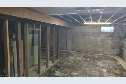 1379 Ottawa Avenue, Akron, OH 44301 - Photo 9