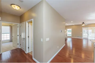 4887 Meadow Lark Drive, Lorain, OH 44053 - Photo 11