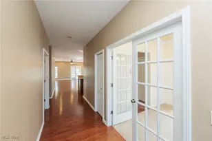 4887 Meadow Lark Dr, Lorain, OH 44053 - Photo 5