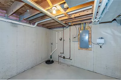 4887 Meadow Lark Drive, Lorain, OH 44053 - Photo 43