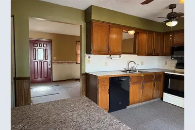 17964 Glendale Avenue, Lake Milton, OH 44429 - Photo 9