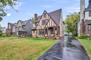 18416 Winslow Rd, Huber Heights, OH 44122 - Photo 3