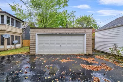 18416 Winslow Road, Huber Heights, OH 44122 - Photo 5