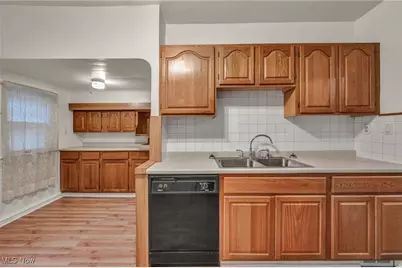 18416 Winslow Road, Huber Heights, OH 44122 - Photo 9