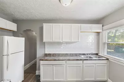 633 Brown Street, Akron, OH 44311 - Photo 15