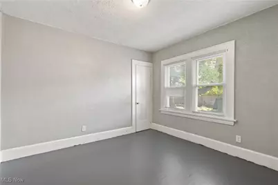 633 Brown Street, Akron, OH 44311 - Photo 13