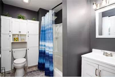 3990 Edison Street NE, Hartville, OH 44632 - Photo 11