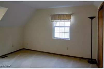 3429 Brookpoint Lane, Cuyahoga Falls, OH 44223 - Photo 11