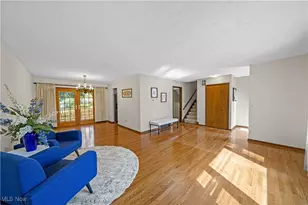 1041 Fronek Dr, Streetsboro, OH 44241 - Photo 7