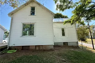 220 Oaklawn Ave, Woodsfield, OH 43793 - Photo 5