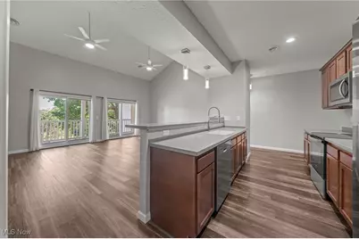 5547 Beavercrest Drive #211, Lorain, OH 44053 - Photo 27