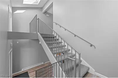 5547 Beavercrest Drive #211, Lorain, OH 44053 - Photo 5