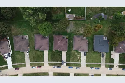 874 E Meadowlawn Boulevard, Green Hills, OH 44131 - Photo 23