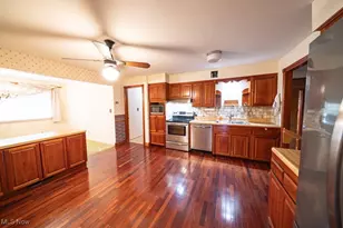 874 E Meadowlawn Blvd, Green Hills, OH 44131 - Photo 5