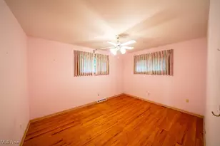 874 E Meadowlawn Blvd, Green Hills, OH 44131 - Photo 11