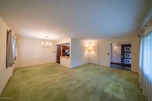 874 E Meadowlawn Blvd, Green Hills, OH 44131 - Photo 7