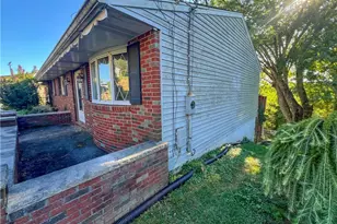 17 Sunset Dr, Martins Ferry, OH 43935 - Photo 3