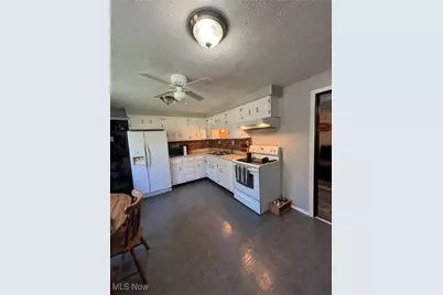 3835 Holbein Drive, Zanesville, OH 43701 - Photo 7