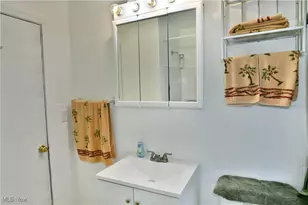 834 Compton Ln, Youngstown, OH 44502 - Photo 23