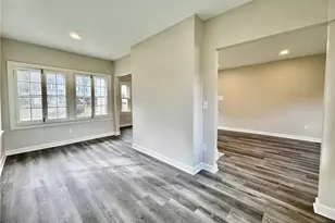 453 Briarwood Dr, Akron, OH 44320 - Photo 11