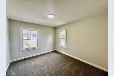 453 Briarwood Drive, Akron, OH 44320 - Photo 13