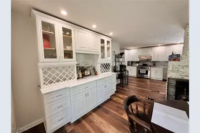 8145 Chagrin Road, Chagrin Falls, OH 44023 - Photo 15