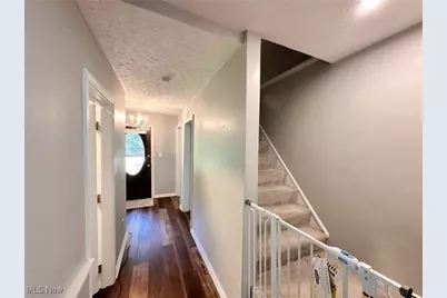 8145 Chagrin Road, Chagrin Falls, OH 44023 - Photo 25