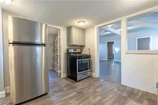 3736 Louise St, Mogadore, OH 44260 - Photo 15