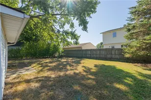 3736 Louise St, Mogadore, OH 44260 - Photo 7