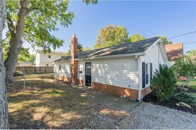 3736 Louise Street, Mogadore, OH 44260 - Photo 3