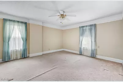 210 Fairmount Avenue NE, Warren, OH 44483 - Photo 19