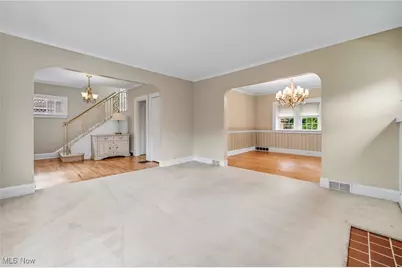 210 Fairmount Avenue NE, Warren, OH 44483 - Photo 7