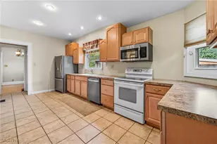 210 Fairmount Ave NE, Warren, OH 44483 - Photo 15