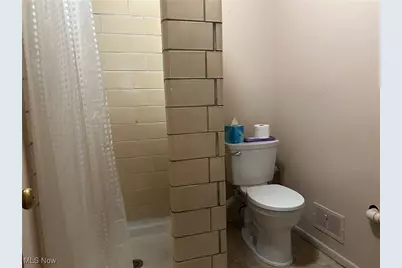 61 Leicester Drive, Akron, OH 44319 - Photo 25