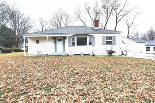 934 Summit Dr, Ashland, OH 44805 - Photo 1