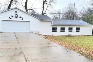 934 Summit Dr, Ashland, OH 44805 - Photo 3