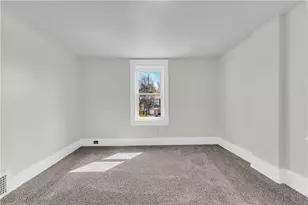 908 Dayton St, Akron, OH 44310 - Photo 17