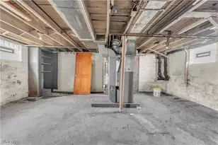 908 Dayton St, Akron, OH 44310 - Photo 25