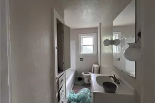 837 Yale St, Akron, OH 44311 - Photo 5