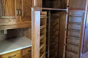 10400 Lincoln St SE, East Canton, OH 44730 - Photo 9